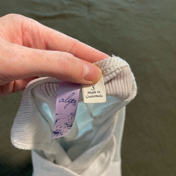 Light Gray Long Sleeve Top - Picture 3 of 4